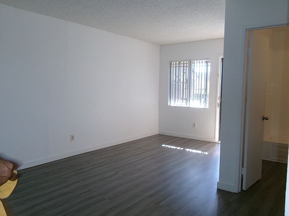 2nd image of 2537 Hancock St APT 4