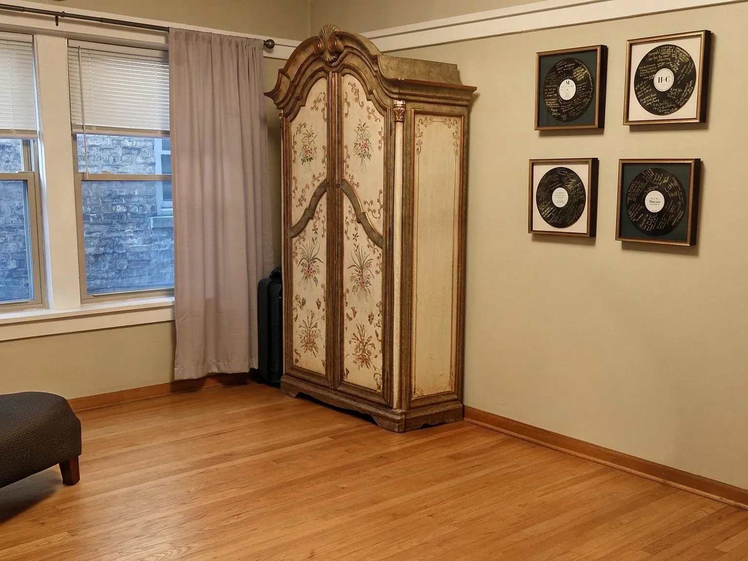 2 bed, 1200 sqft, $2,600 — Photo 3