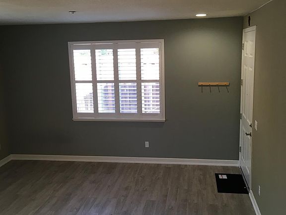 2nd image of 868 Antiquity Dr