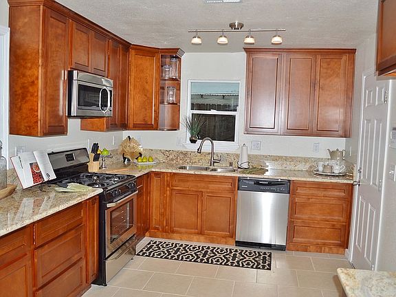 3rd image of 7905 Alma Mesa Way