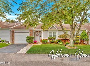 60 Woodshill Dr S, Lakewood, NJ