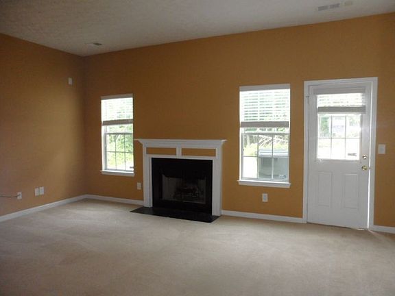 3rd image of 429 Harris Dr