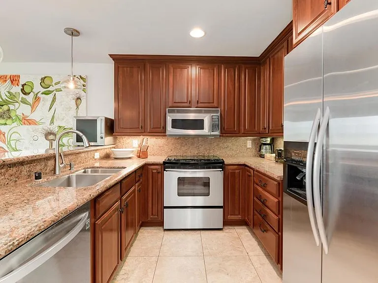 935 Genter St #212 — Photo 12