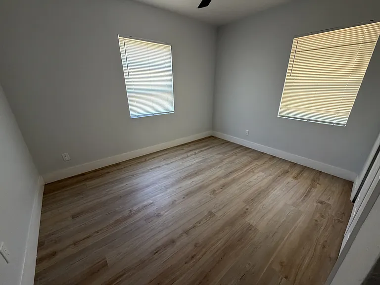 131 W Atwater Ave — Photo 6