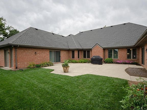 2nd image of 8958 Treeland Ln