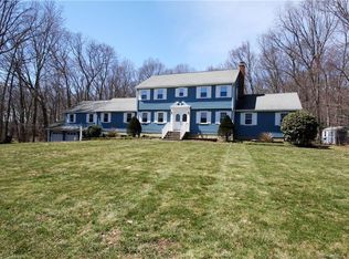 29 Dickinson Rd, Marlborough, CT 06447