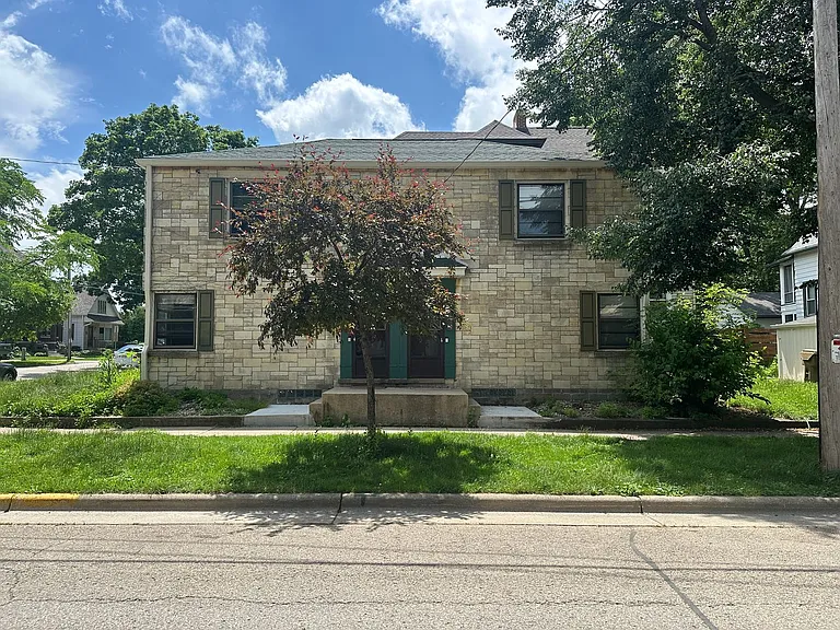 718-720 Dickinson Street — Photo 17