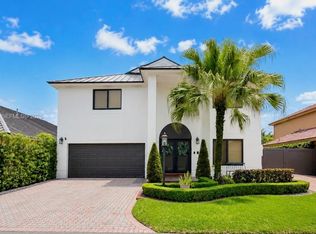 19001 NW 79th Ct, Hialeah, FL 33015