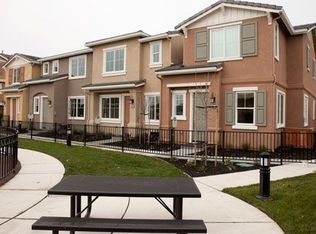 1022 Old Oak Ln, Hayward, CA 94541