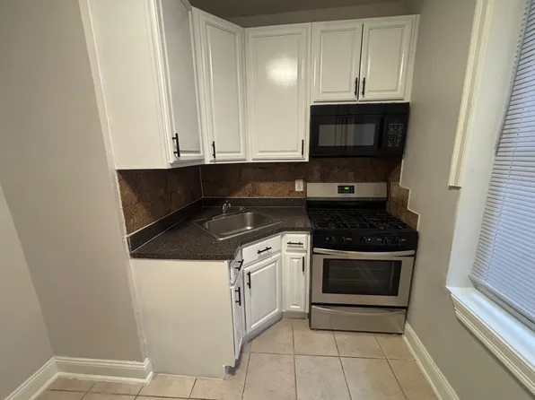 503 Baldwin Ave #1E, Jersey City, NJ 07306