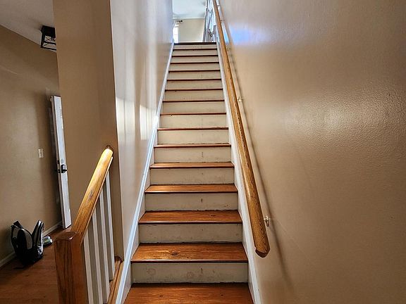 3rd image of 1301 N 32nd St