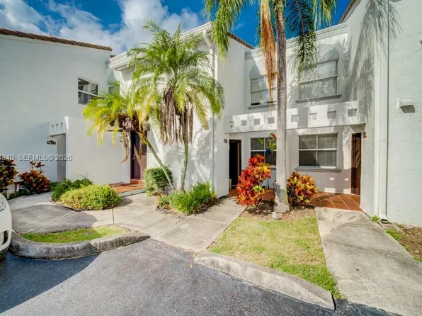 4876 NW 97th Ct #352, Doral, FL 33178