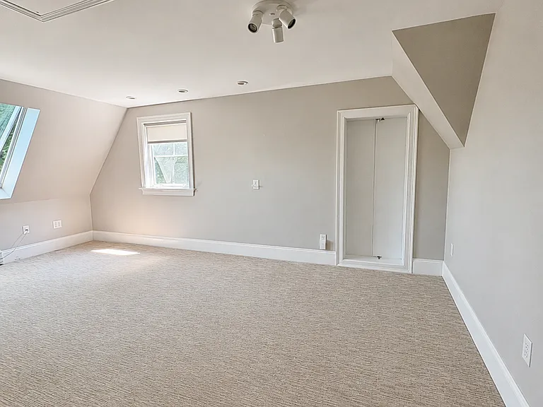 307 Wibird St — Photo 64