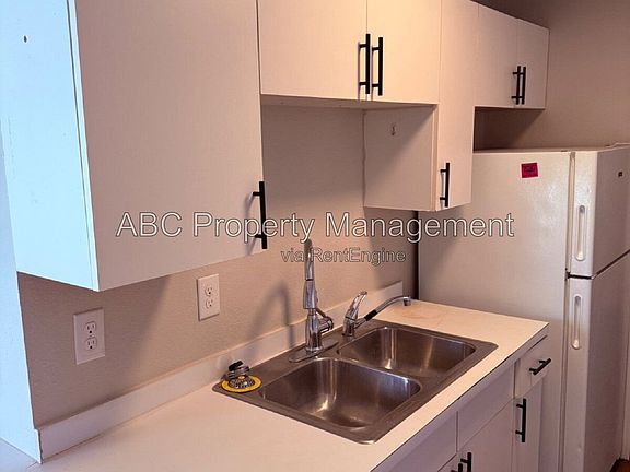 2nd image of 306 E Thurman St APT 2