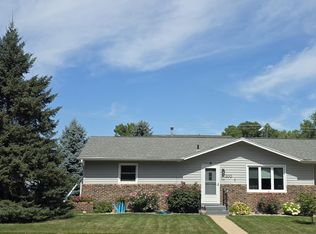 300 E 15th Ave, Mitchell, SD 57301