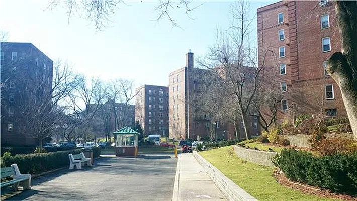 Rented by Weichert Manhattan Midtown | media 17