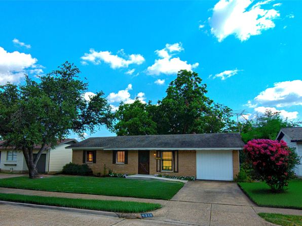 Home for Sale in Garland TX