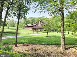 3338 Seven Valleys Rd, Glen Rock, PA