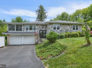50 Fairway Dr, Etters, PA 17319