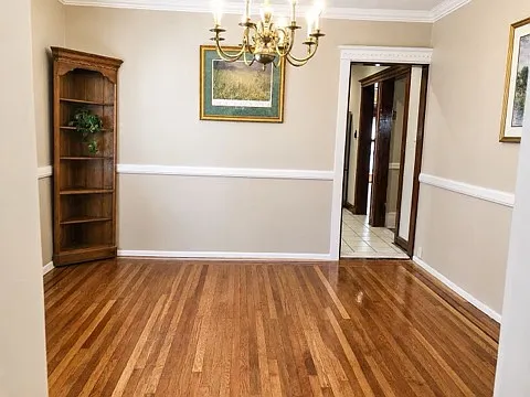 30 Nassau Rd — Photo 7