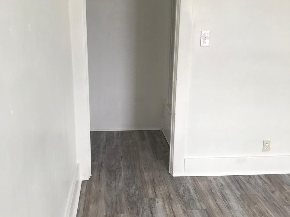 1st image of 304 S Main St APT 2E