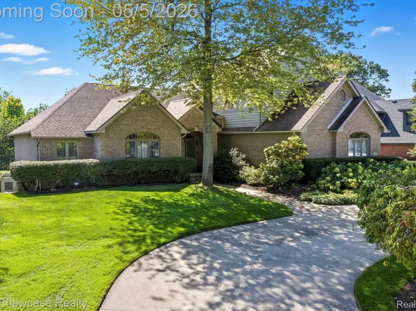 1539 Wandrei Ct, Commerce Township, MI 48382