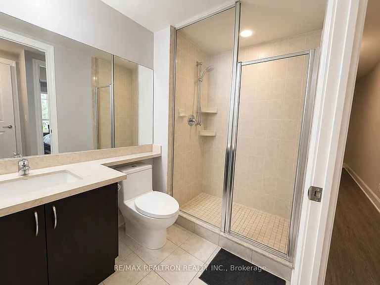 57 Upper Duke Cres #206 — Photo 8