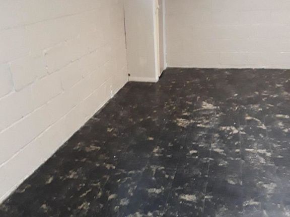 0005_941329367_large