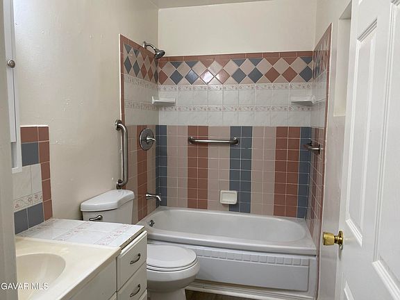 5th image of 10257 E Avenue S4