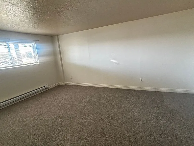 5105 Hawthorne Rd #9-12 — Photo 2