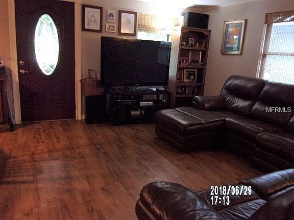 3rd image of 5631 Burlington Ave N