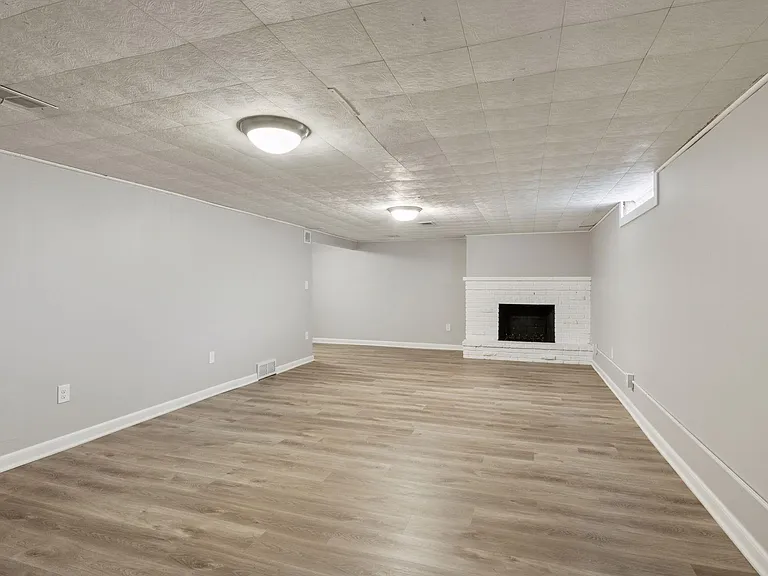 6416 Wilryan Ave — Photo 24