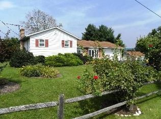 3690 Elizabethtown Rd, Manheim, PA 17545