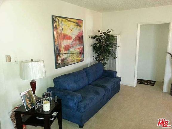 2nd image of 202 W 121st Pl