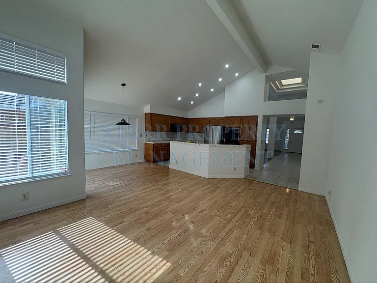 1473 Kimiyo St — Photo 6