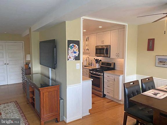 3rd image of 6621 Wakefield Dr APT 703