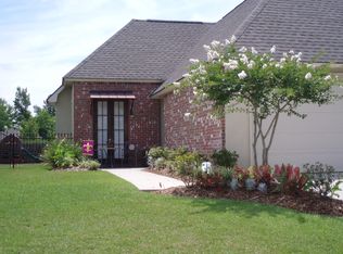12422 Dutchtown Villa Dr, Geismar, LA 70734