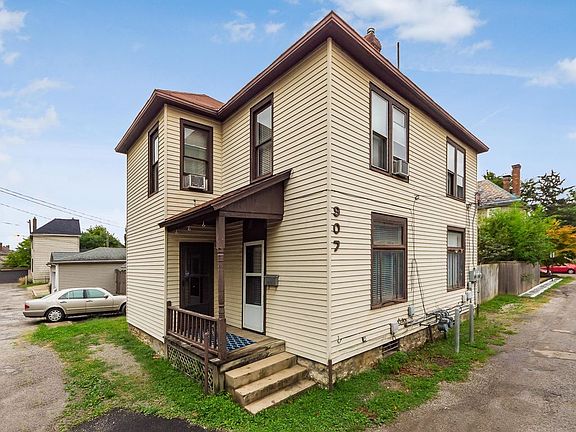 3rd image of 905-907 Beech St