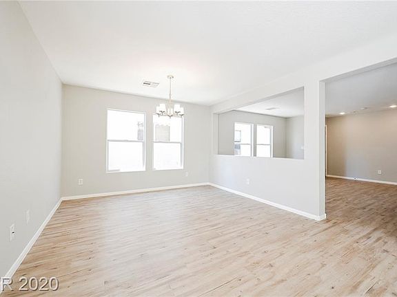 5th image of 8465 Cavaricci Ave