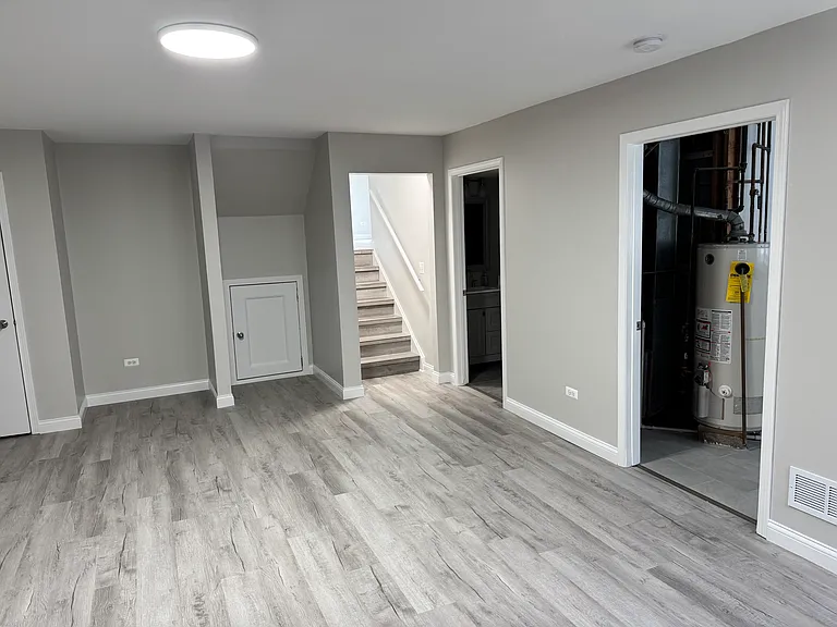 2616 Metropolitan Ave — Photo 20