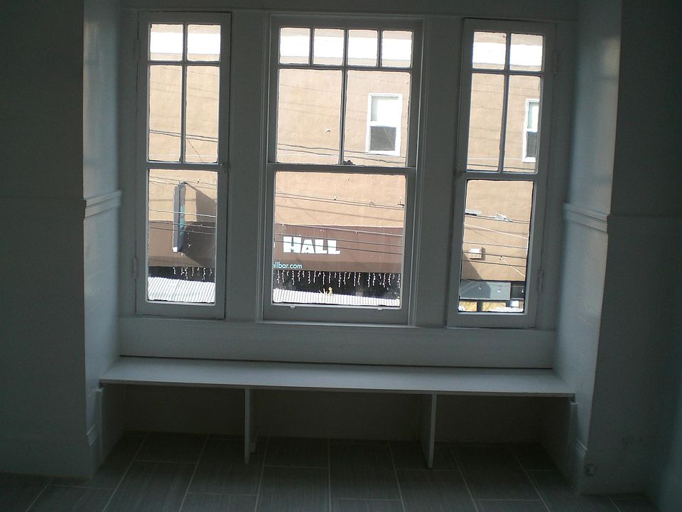 1st image of 107 Collingwood St