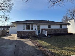 2212 W Washington St, Springfield, IL 62702