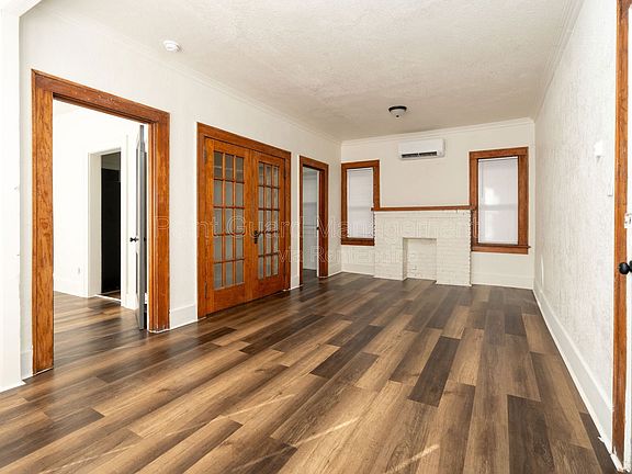 2nd image of 423 N Emporia Ave APT 2