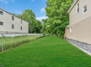 50 Alexander St, Newark, NJ 07106
