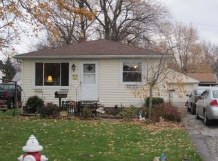 929 Woodstock Rd, Eastlake, OH 44095