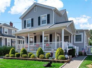 128 Henry Ave, Harrison, NY 10528