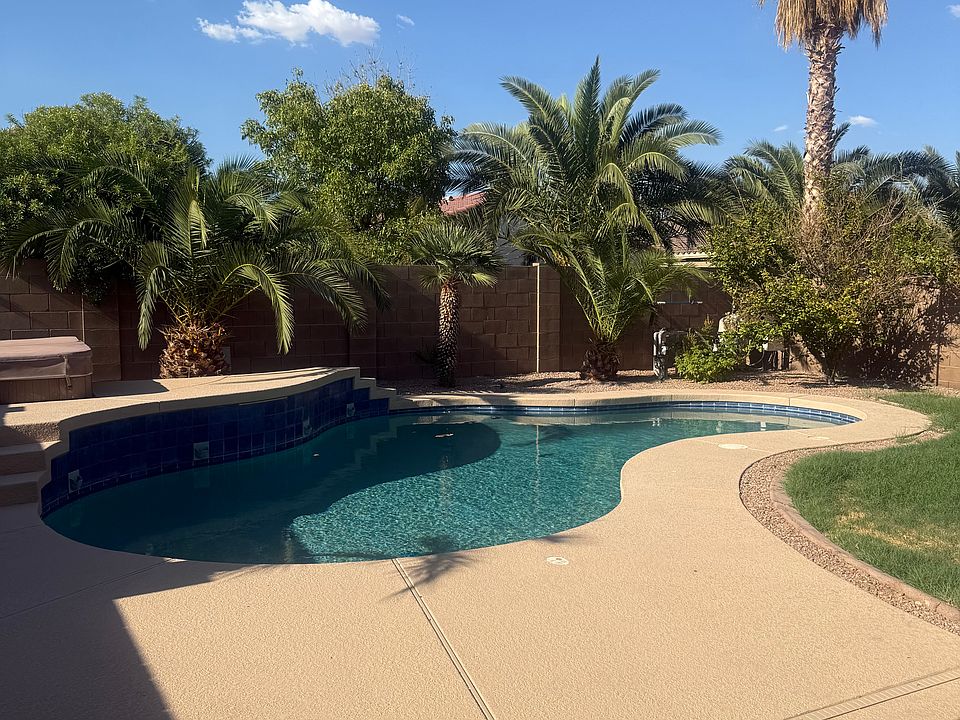 1st image of 42490 W Capistrano Dr