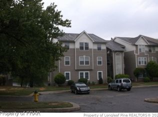 6732 Willowbrook Dr, Fayetteville, NC 28314