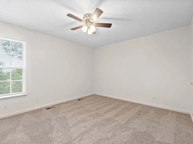 Jockey Drive - 3838 — Photo 14