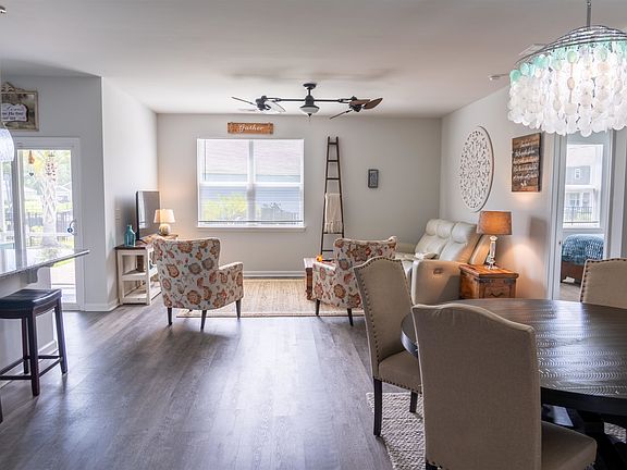 3rd image of 275 Forestbrook Cove Circle